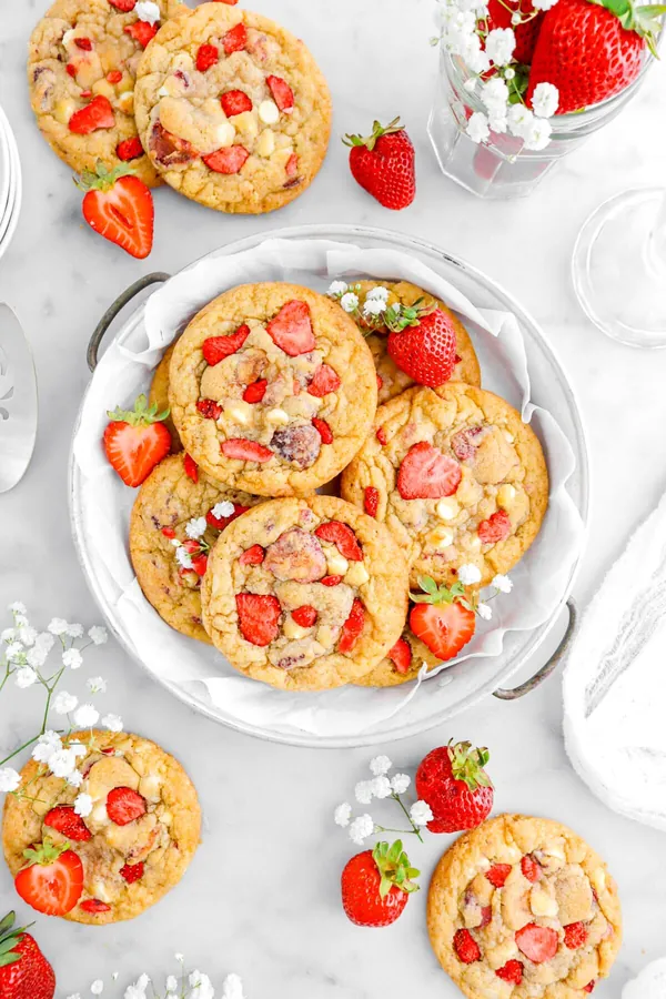 Strawberry White Chocolate Chip Cookies