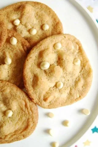 White Chocolate Macadamia Nut Cookies