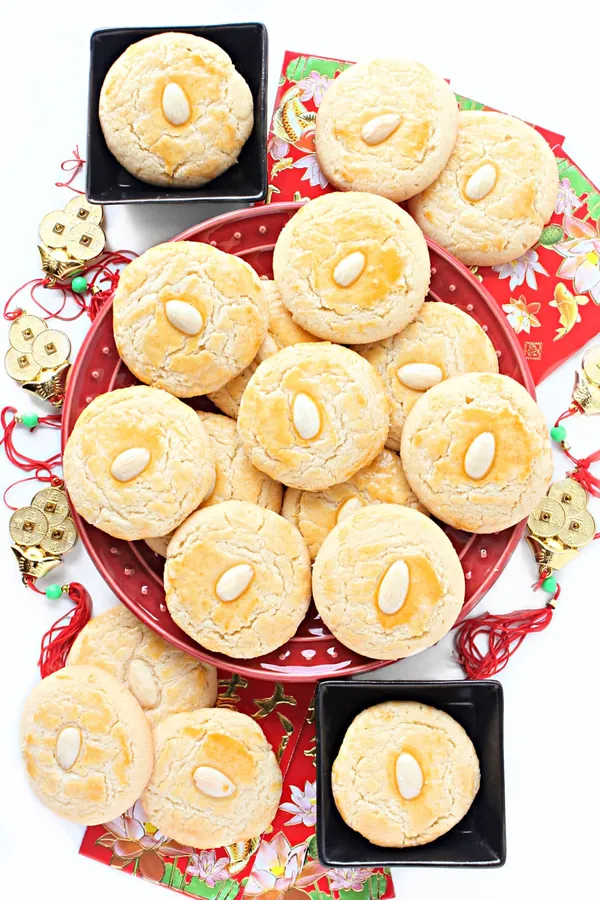 Chinese Almond Cookies