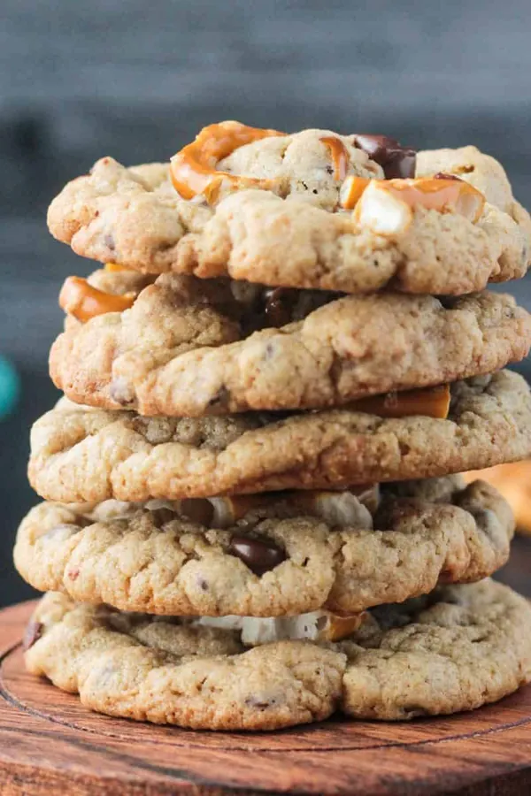 Chocolate Chip Cookies with Pretzels