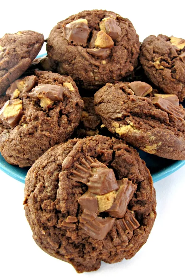 Chocolate Peanut Butter Cup Cookies