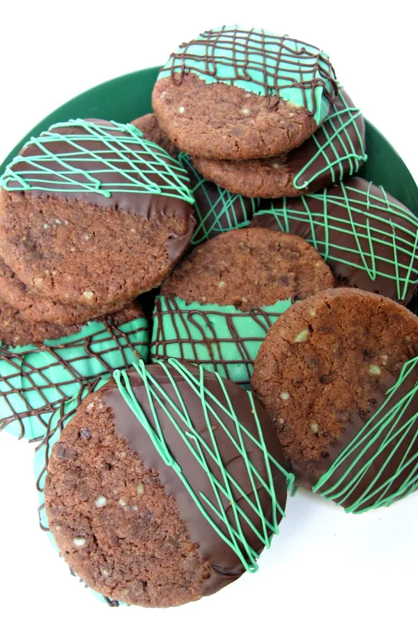 Chocolate Peppermint Shortbread Cookies