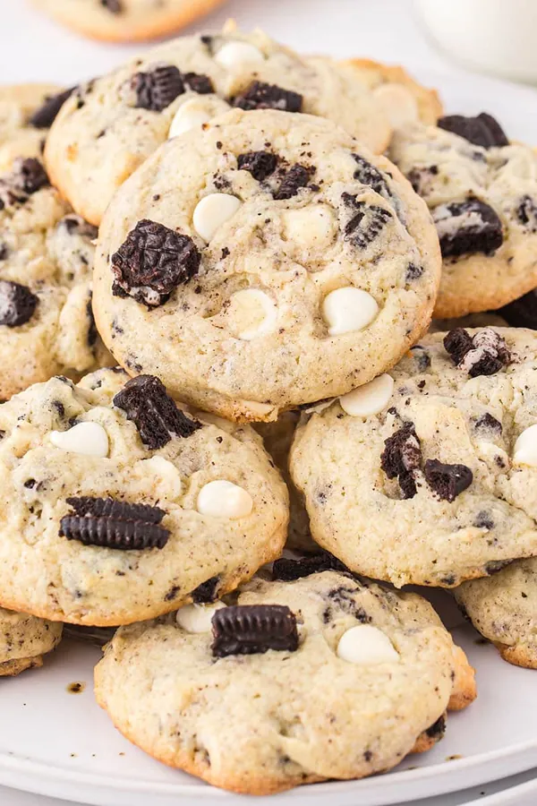Cookies and Cream Cookies