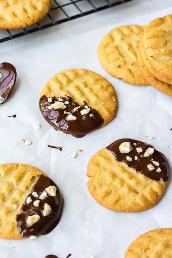 Dark Chocolate Dipped Peanut Butter Cookies
