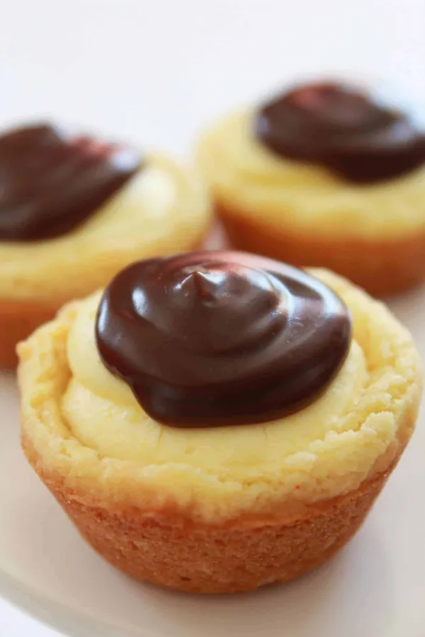 Easy Boston Cream Pie Cookie Bites Recipe