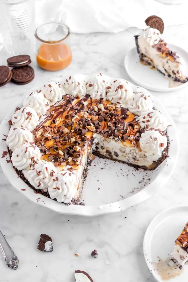 Homemade Turtle Ice Cream Pie