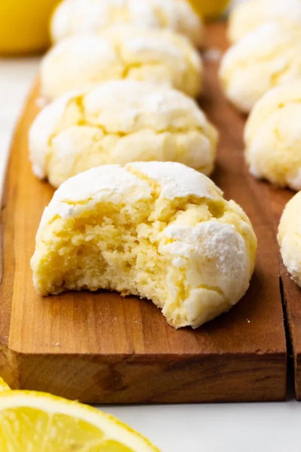 Lemon crinkle cookies