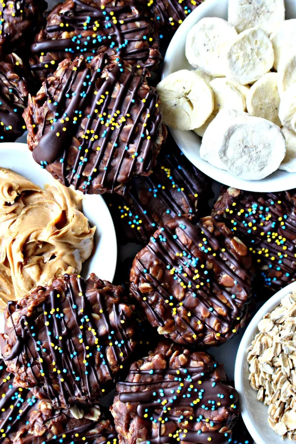 No-Bake Chocolate Peanut Butter Banana Cookies