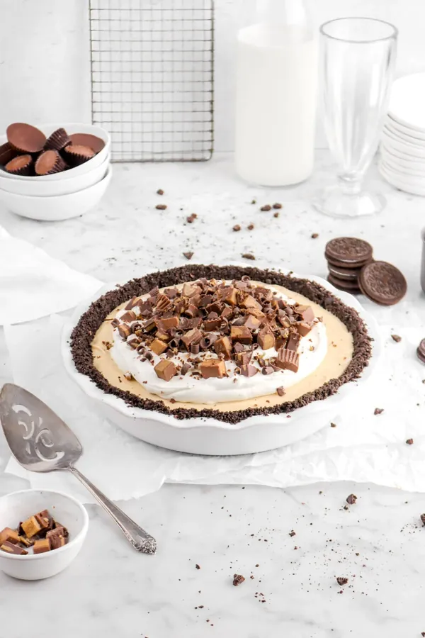 No Bake Peanut Butter Pie with Chocolate Cookie Crust