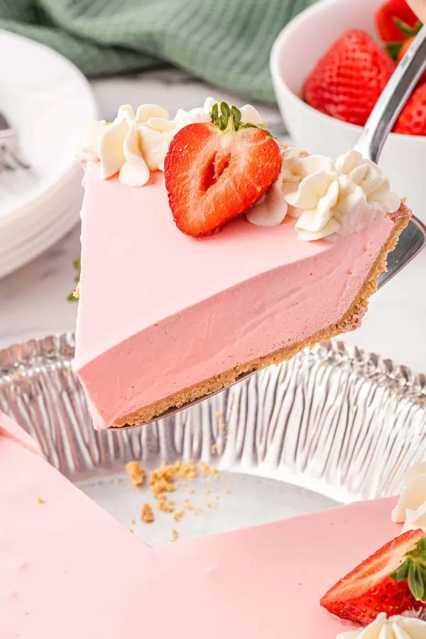 No Bake Strawberry Pie