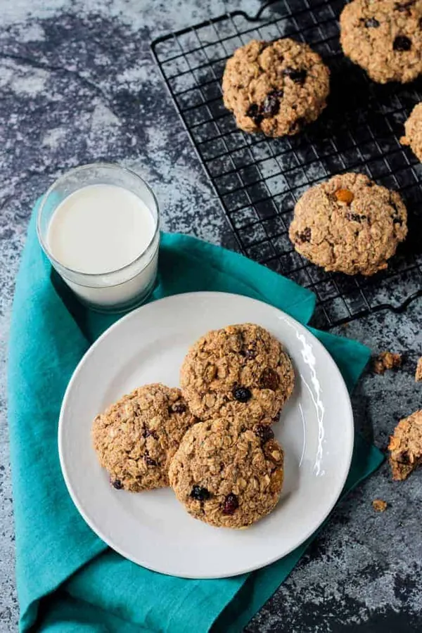 Oatmeal Breakfast Cookies