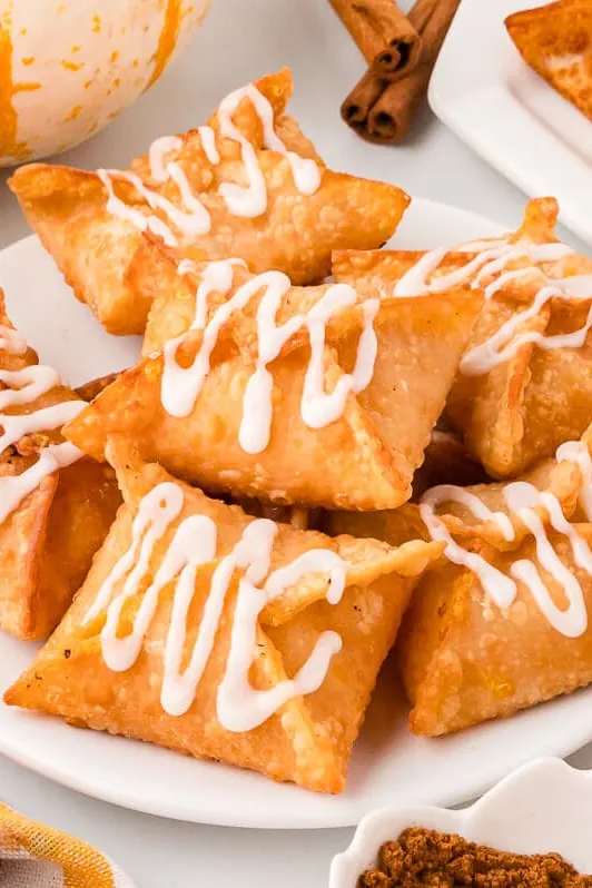 Pumpkin Cream Cheese Wontons with Maple Glaze