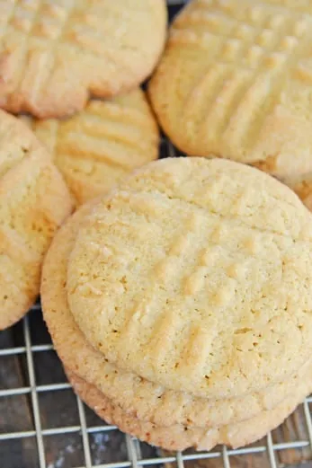 Soft Peanut Butter Cookies