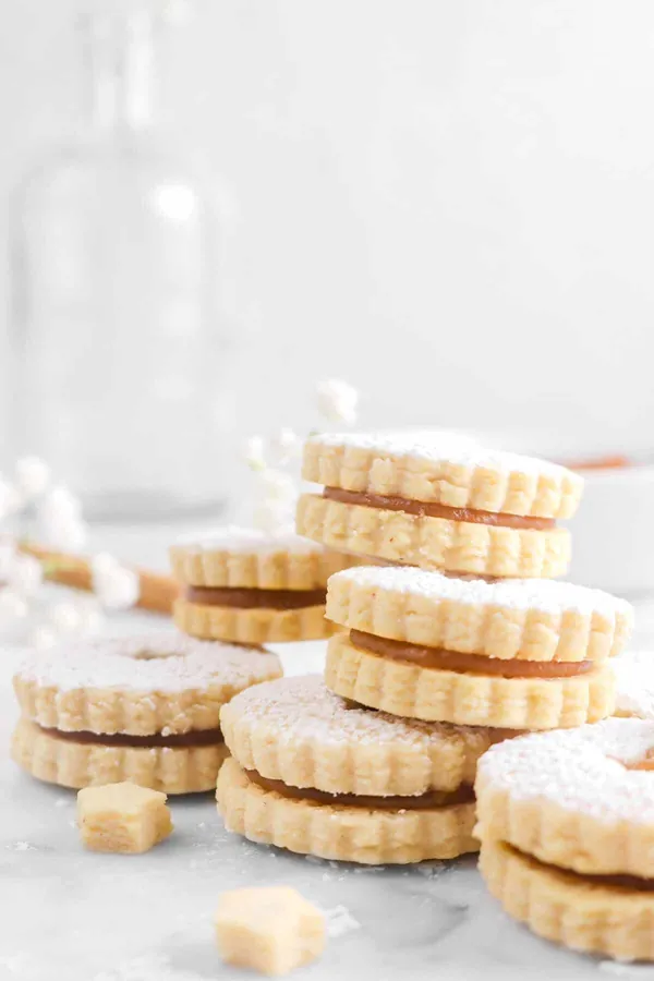 Spiced Apple Butter Linzer Cookies