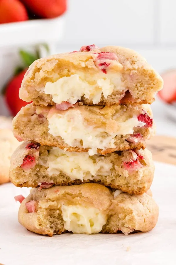 Strawberry Cheesecake Cookies