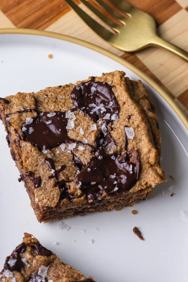 Vegan Oat Flour Chocolate Chip Cookie Bars