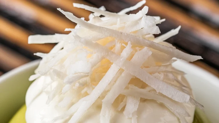 Rice Flour Pudding with Pandan and Coconut - Featured